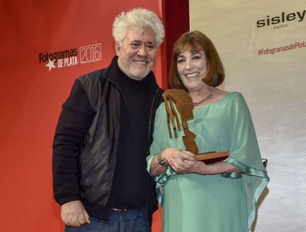 Pedro Almodóvar y Carmen Maura en los premios Fotogramas.