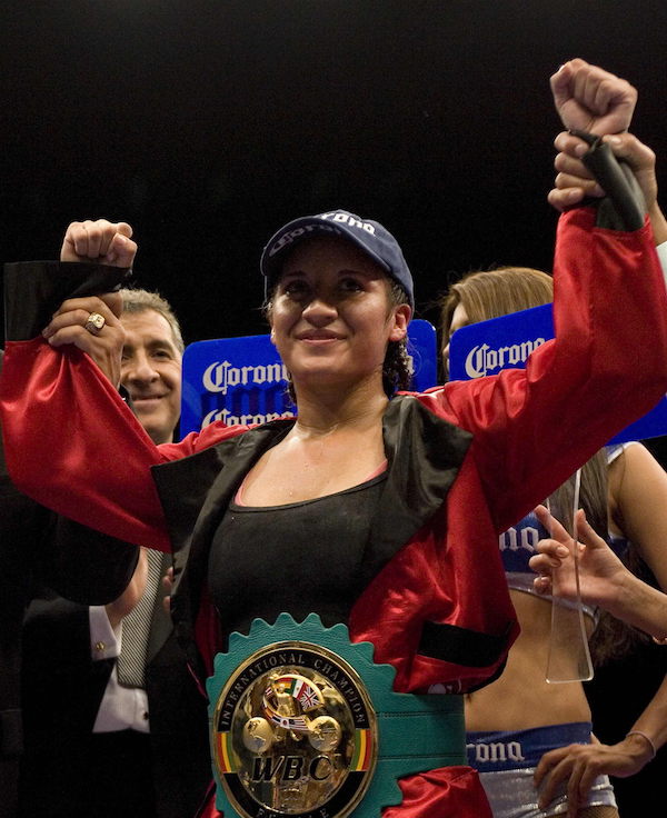 M&eacute;xico cuenta con nueve campeonas mundiales, entre ellas Esmeralda Moreno (en la imagen de archivo), titular de la faja minimosca del CMB.