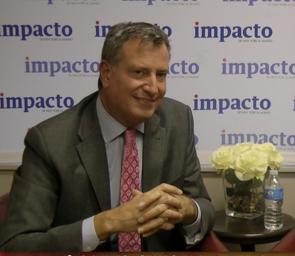 BILL DE BLASIO, alcalde la ciudad de Nueva York, parece se ha saltado de garrocha 24 a&ntilde;os de historia de la Gran Manzana.