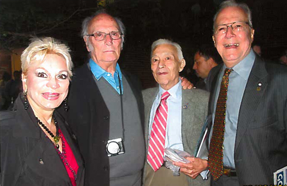 Fanny Rybin, Carlos Saura, Carlos Navedo y Manolo Garc&iacute;a Oliva durante la apertura de TAFFNY en el Instituto Cervantes.
