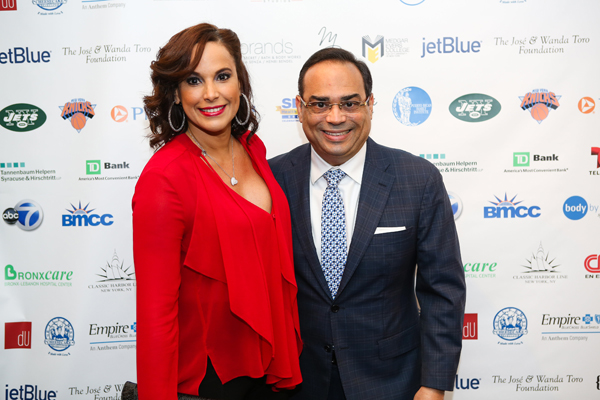 Alexandra Malagon y Gilberto Santa Rosa.