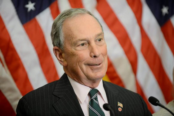 MICHAEL BLOOMBERG : no todos los ricos se le parecen a Donald Trump, allí están el ex alcalde Bloomberg o Warren Buffett, entre otros. Son decentes, altruistas y realmente caritativos.
