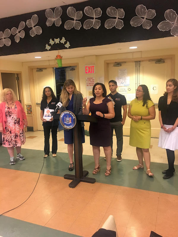 La Senadora Marisol Alcántara (D-Manhattan)
