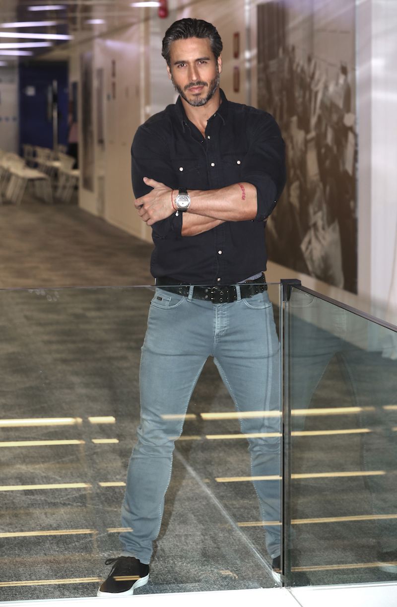 Raúl Olivo posando donde tuvo lugar la entrevista.J.J. Guillén.