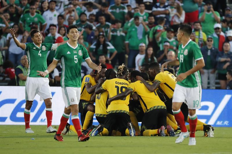 Juego Mexico Jamaica con resultado 0-1.