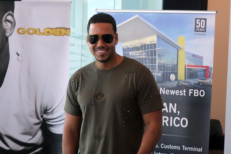 "Vender m&uacute;sica" y alejarse de la vida sentimental es el plan que tiene Romeo Santos.