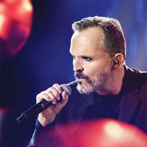 Demandan al cantante espa&ntilde;ol Miguel Bos&eacute; por incumplimiento de contrato 