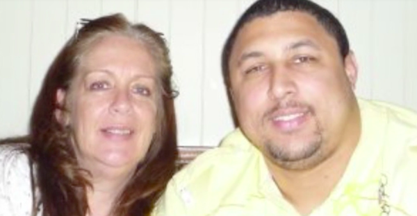 Bobby Vanderhall y su madre Lynn Vanderhall.