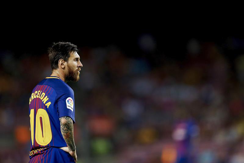  Leo Messi durante el partido ante el Betis 