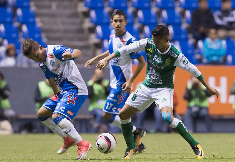 Puebla de M&eacute;xico,  durante el juego correspondiente a la jornada 6 del torneo mexicano de f&uacute;tbol.