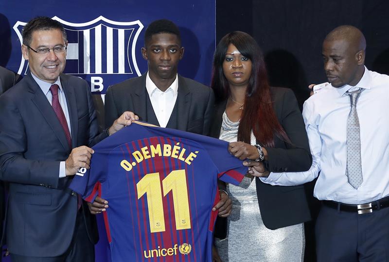 Ousmane Dembélé y su familia