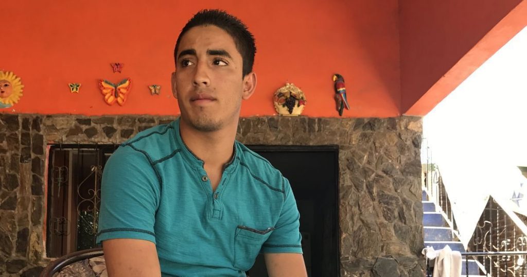 Juan Manuel Montes, el primer beneficiario de la Acci&oacute;n Diferida (DACA) deportado bajo la nueva administraci&oacute;n de Donald Trump. (foto Twitter) 