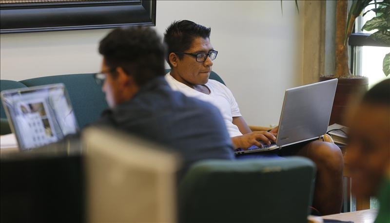 El 75 % de los inmigrantes mayores de 16 años elegibles para el programa Acción Diferida para los Llegados de la Niñez (DACA) se encuentran trabajando