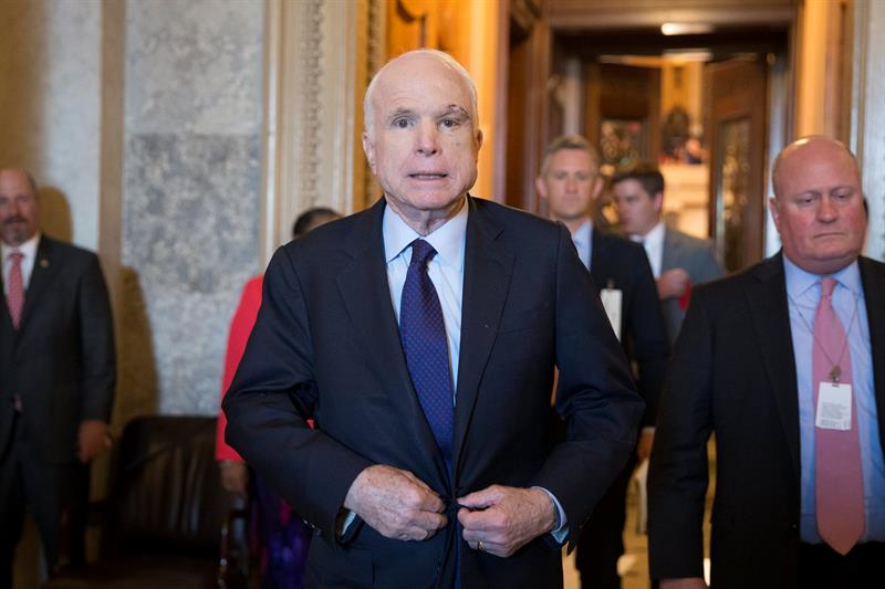 El senador republicano por Arizona John McCain 