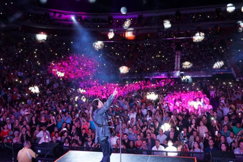 Marco Antonio Sol&iacute;s deja su huella marcada con su gira &ldquo;Y la historia contin&uacute;a&rdquo;.