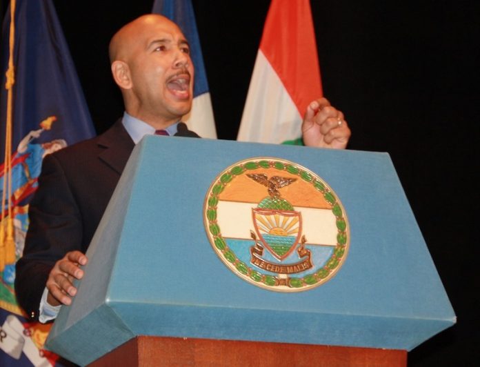 El presidente del condado de El Bronx, Rub&eacute;n D&iacute;az Jr.