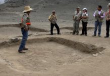 Descubren templo y fogón de 5.000 años de antigüedad en Perú Un equipo de arqueólogos del Ministerio de Cultura de Perú descubrió un templo y un fogón de unos 5.000 años de antigüedad en el complejo arqueológico El Paraíso, ubicado al este de Lima en el valle del río Chillón, según informó hoy ese despacho ministerial.