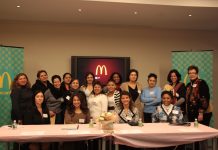 McDonald’s y Eduscape Associantes equipan a madres Latinas con herramientas para ayudar a sus hijos a sobresalir en la lectura y escritura