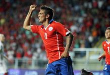 3-2. Un renacido Mark González lidera remontada para el triunfo de Chile El jugador de Chile Mark González celebra su gol ante Estados Unidos.