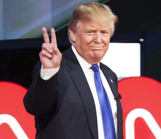 Trump se reunirá con Peña por la tarde para "estrechar lazos" con México