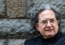 RICARDO PIGLIA OBTIENE PREMIO ROMULO GALLEGOS