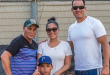 Jake Campeón Bateo Serie Mundial Béisbol Infantil Pony en California