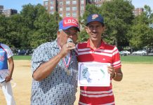 Rolando Paulino recibió un certificado de David Lantigua.