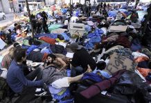 Bloomberg comunica a "indignados" que el viernes limpiarán la plaza Zuccotti