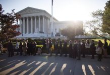 El Tribunal Supremo estudia hoy la constitucionalidad de ley SB1070 de Arizona