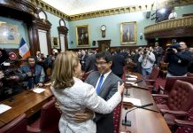 Justin Quiles: "soy honesto y sentimental" EL VOTO LATINO: 1,900, 000 electores, que totalizan el 14 por ciento de todos los votantes.