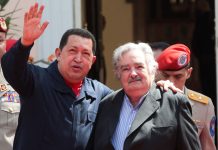 Mujica dijo que el futuro de Venezuela sin Chávez tienen muchos "interrogantes"