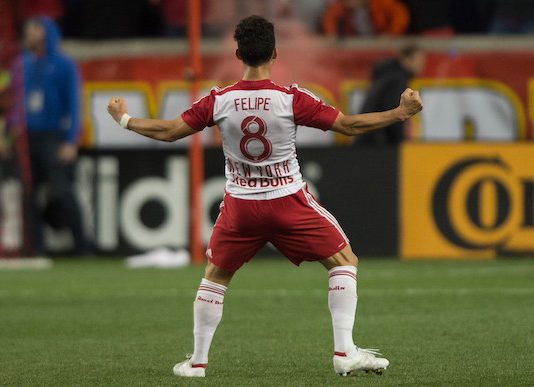 Sporting Kansas City logró tercer triunfo; Impact, líder en el Este El centrocampista brasileño Felipe Martins de los Red Bulls de Nueva York conseguió un doblete y le dio el triunfo final al equipo de la Gran Manzana por 4-3.