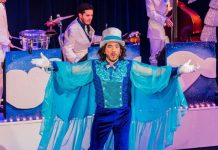 "La Gloria, Un Cabaret Latino": evocación y nostalgia a su máxima expresión Manuel Morán es el Arcángel Camacho en "La Gloria, un cabaret Latino".