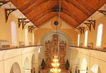 Interior de la catedral de la Candelaria en Mayagüez.