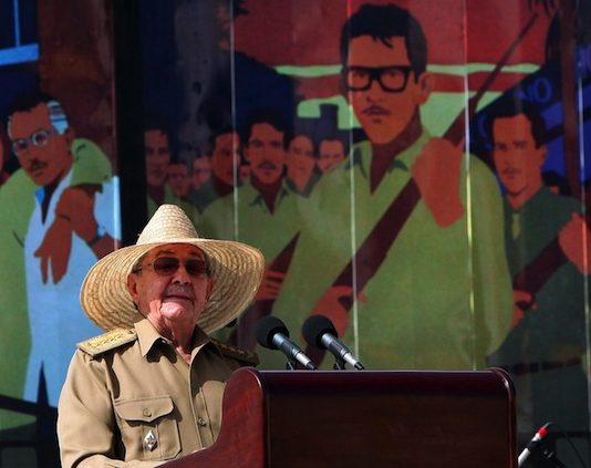 El levantamiento parcial de las sanciones a Cuba anunciada por Estados Unidos sorprendió a los habitantes de la isla por la rapidez de la entrada en vigor de las nuevas medidas, sin que de momento se hayan producido reacciones oficiales del Gobierno de Raúl Castro.