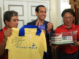 Costa Rica recibe homenaje de la ciudad de Santos antes de retornar a su país