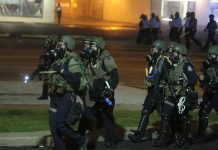 El gobernador de Misuri moviliza a la Guardia Nacional ante los disturbios