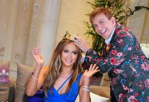 Jennifer López aparece en nueva edición de concurso "Nuestra Belleza Latina" La cantante y actriz Jennifer López junto al Osmel Sousa, juez del reality de televisión.