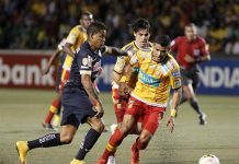 3-0. Herediano firma una victoria de oro y se acerca a la final de Concacaf Michael Arroyo (i) del América de México disputa el balón con Luis Hernández (d) y Christian Montero (c) del Herediano de Costa Rica