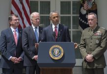 Obama elige a respetado general para retos de defensa del final de su mandato El presidente de Estados Unidos, Barack Obama (2d), el vicepresidente de EE.UU., Joseph Biden (2i), el secretario de Defensa de EE.UU., Ashton Carter (i), y el general Joseph Dunford (d), nominado para ser el próximo jefe del Estado Mayor Conjunto de las Fuerzas Armadas, durante una declaración personal que tuvo lugar en la Casa Blanca