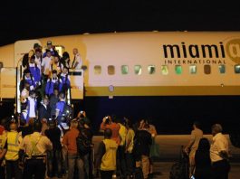 El Cosmos llega con Raúl y Pelé a Cuba para escribir historia con los pies Jugadores del club Cosmos neoyorquino llegan a La Habana.