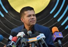 Jorge Medina anuncia el lanzamiento de su disco como solista Después de dos décadas de ser primera voz en la Arrolladora Banda el Limón, Jorge Medina anunció su primer álbum como solista.
