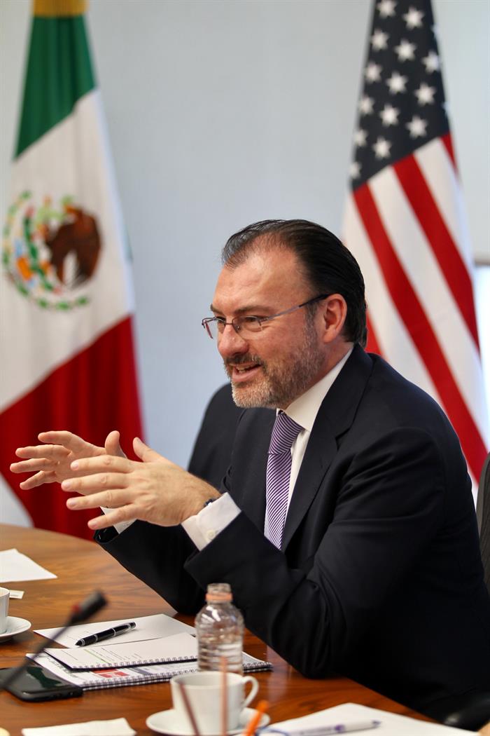 El canciller Luis Videgaray lamenta la decisi&oacute;n que ha tomado Estados Unidos. (foto archivo)