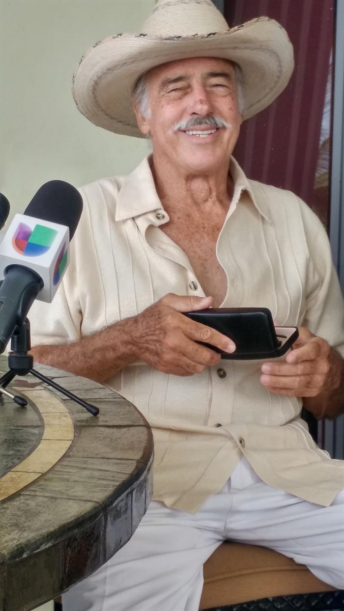 Andrés García