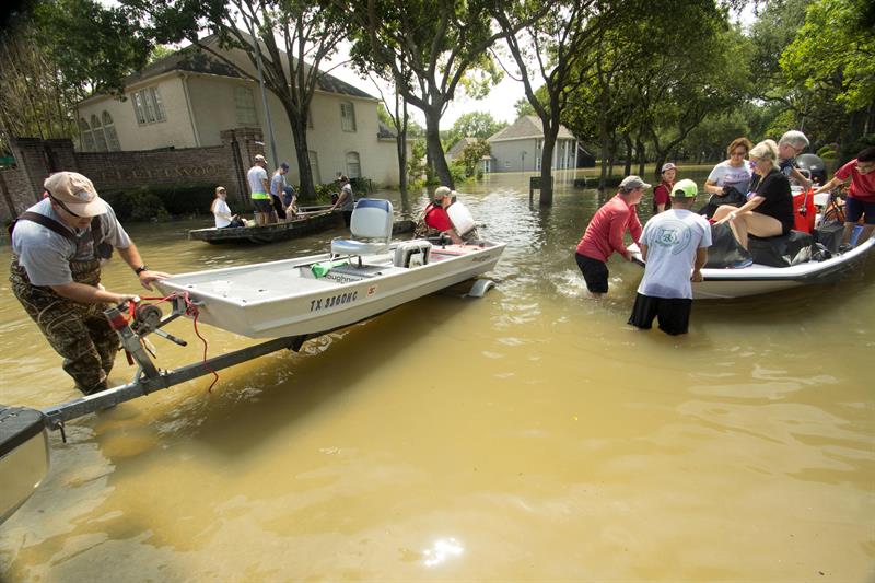 Texas, la anegada ciudad de Houston empieza su lenta recuperación