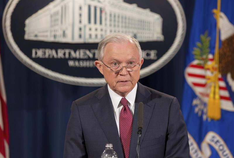 Jeff Sessions llev&oacute; a la progresista ciudad de Portland su batalla contra las "ciudades santuario".