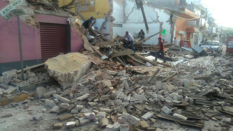 Rostros conocidos del cine y la m&uacute;sica expresaron hoy en redes sociales su preocupaci&oacute;n por el sismo que anoche sacudi&oacute; M&eacute;xico