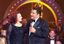 Don Francisco Don Francisco con la cantante española Rocío Dúrcal.