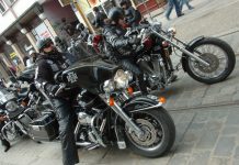 Las autoridades de la ciudad texana de Waco anunciaron la detención de 170 personas y el comienzo de una larga investigación sobre el tiroteo que este domingo dejó 9 muertos y 18 heridos, durante un caótico enfrentamiento entre cinco bandas de motoristas rivales.  