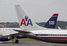 Trasladan 10 personas al hospital debido a turbulencias durante un vuelo Diez personas fueron hospitalizadas en Estados Unidos como resultado de las fuertes turbulencias que sufrió este sábado un avión de American Airlines. (foto archivo)